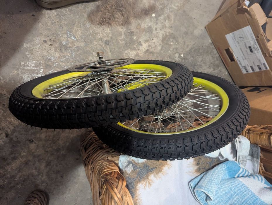 Велопричіп вантажний + нові покришки і камери