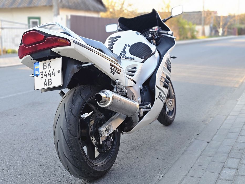 Продам Suzuki RF900R