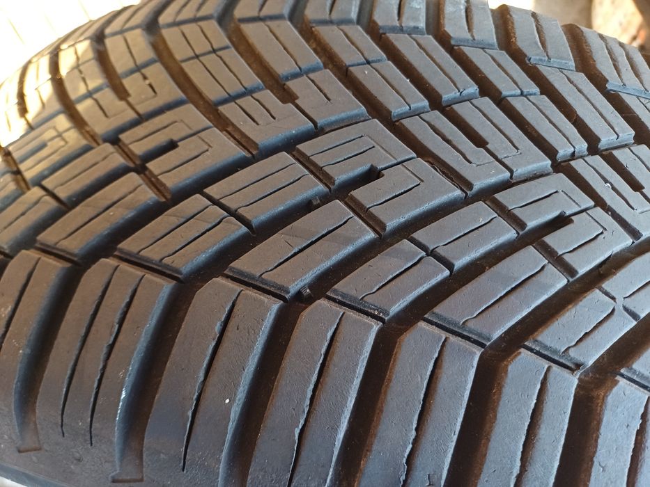 Opona całoroczna 205 55 R16 91H Continental AllSeasonContact 2