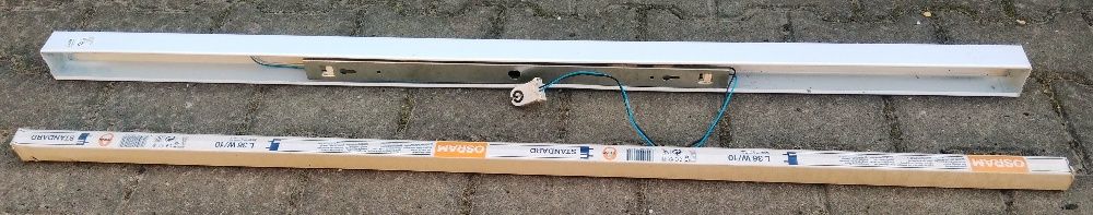 Lampa jarzeniowa oprawa jarzeniówki ZALUX żarówki OSRAM
