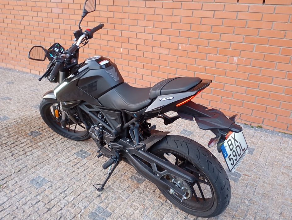 Vendo moto Voge 125r