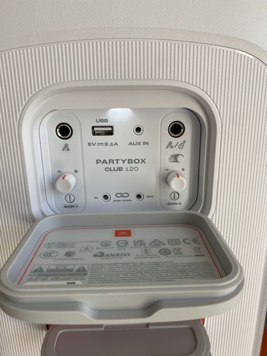 Jbl partybox 120- 160w bum bum bum ;)