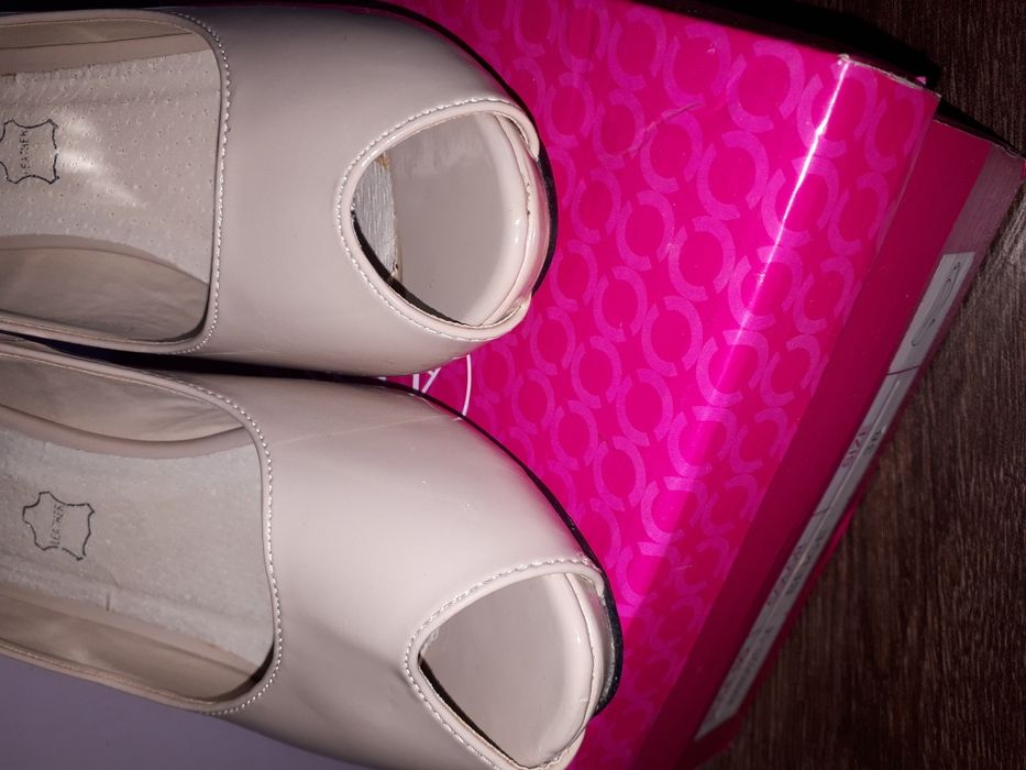 sprzedam buty raz ubrane