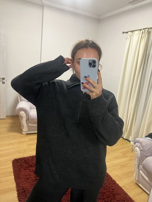 Стильний теплий вʼязаний костюм у сірому кольорі