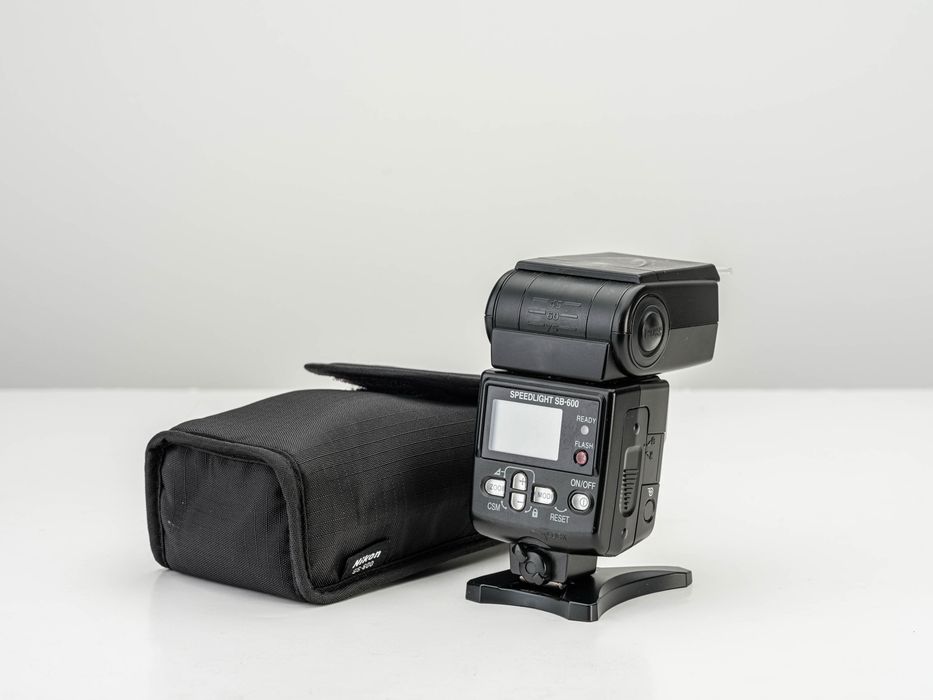 Flash Nikon SB600