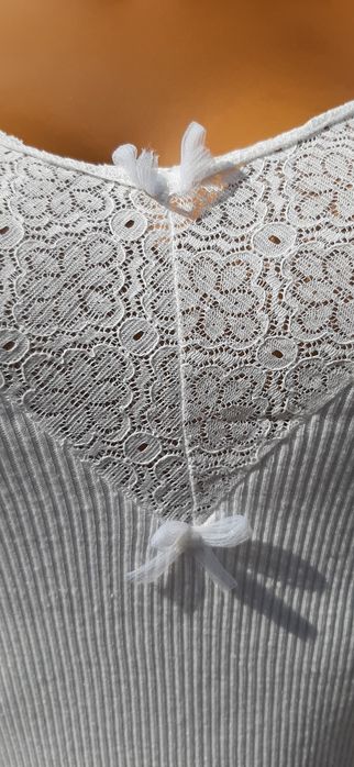 Top damski biały rozmiar 44 firma VEB