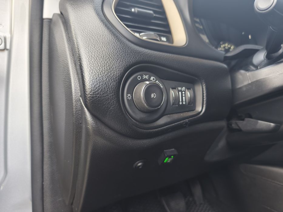 Jeep renegade 2.4 газ бензин полный привод автомат