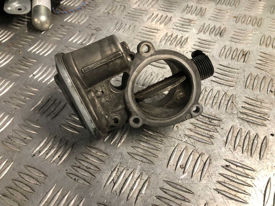 Przepustnica Bmw E81 E87 E90 E91 E84 2.0d N47
