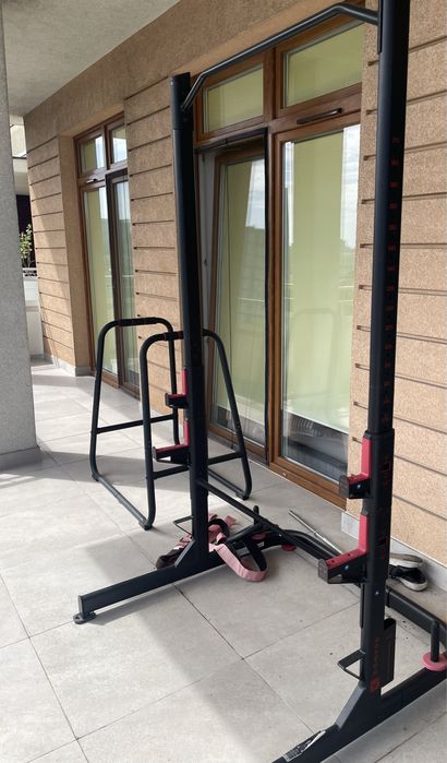 Stojak z drążkiem ,poręcze do dipów, gryf stalowy