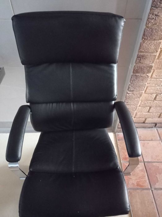 Fotel biurowy z ekoskóry