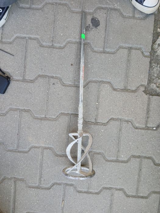 Stalowe mieszadło do zapraw I klejów