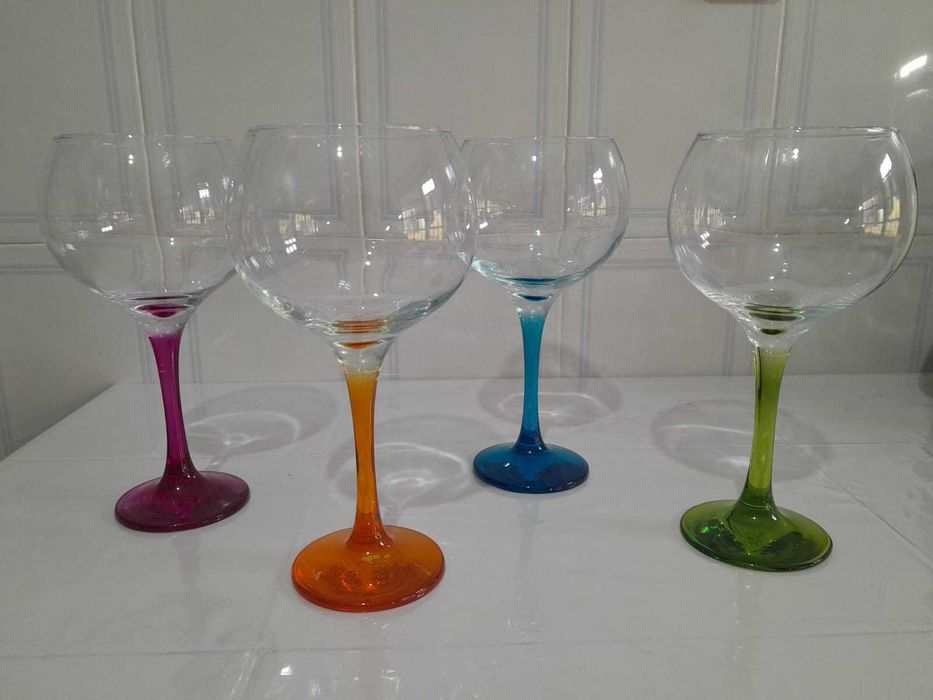 Conjunto de 4 Copos (multicoloridos) ENJOY 79cl