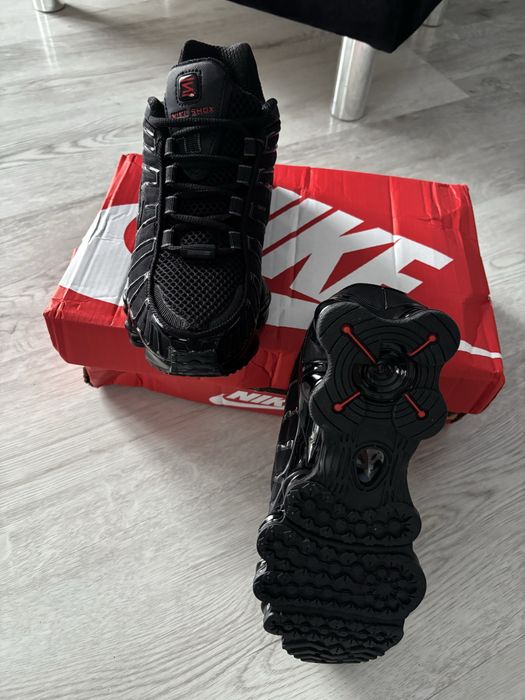 Buty  Nike  Shox