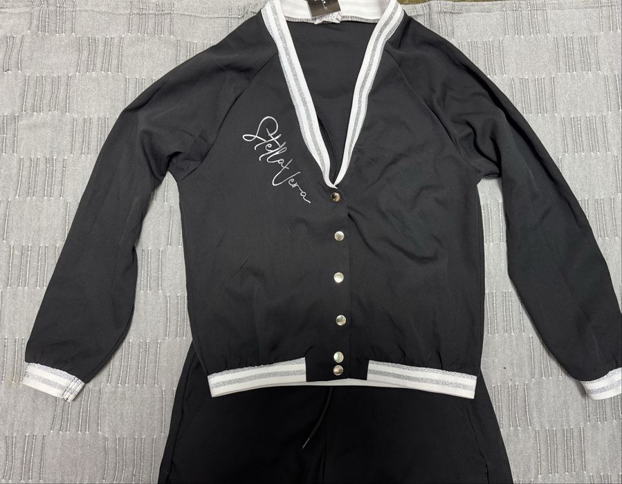 Жіночий костюм чорний