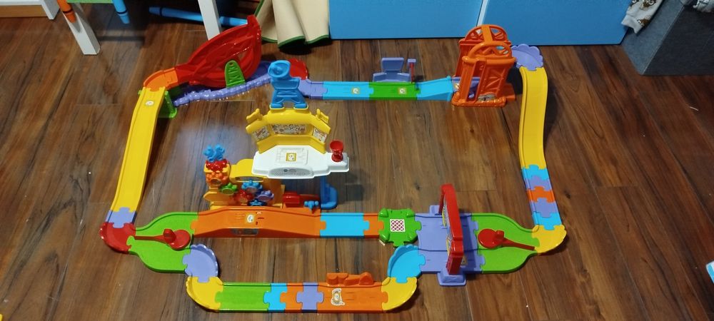 Tut tut autka garaż tor wyścigowy duży zestaw zamiana na LEGO