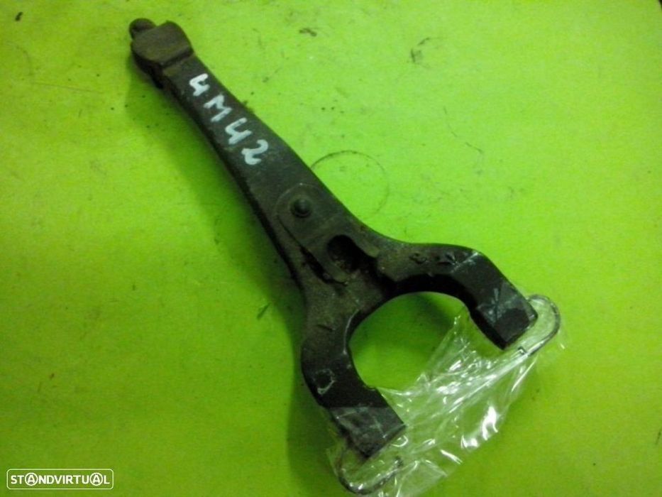Garfo da embraiagem Mitsubishi Canter FE534 FE544 3.0 did