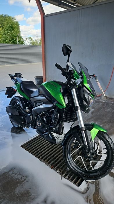 Bajaj dominar 400