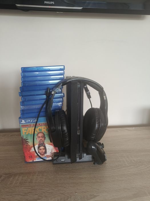 MEGA Zestaw PS4 Slim | 2 Pady | Słuchawki | Stojak | 19 GIER | Odbiór