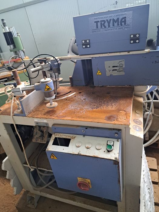 Fresadora angular para perfis de pvc e alumínio