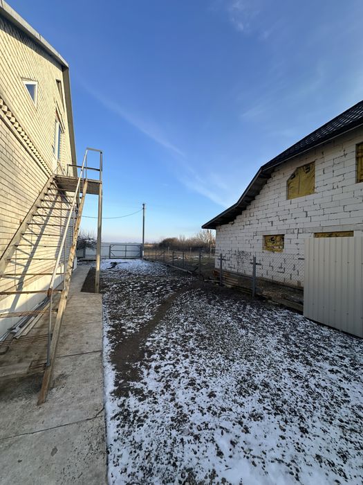 Продам гарний будинок з новим ремонтом і  авторським проєктом