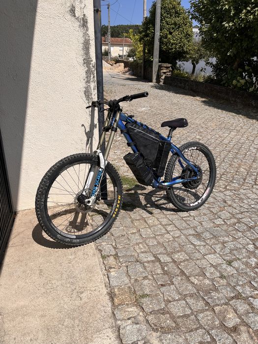 Bicicleta com kit de conversao 3000w e 72 v