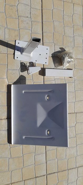 Suporte de parede para pequeno forno, micro ondas ou tv