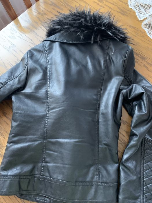 Продам курточку