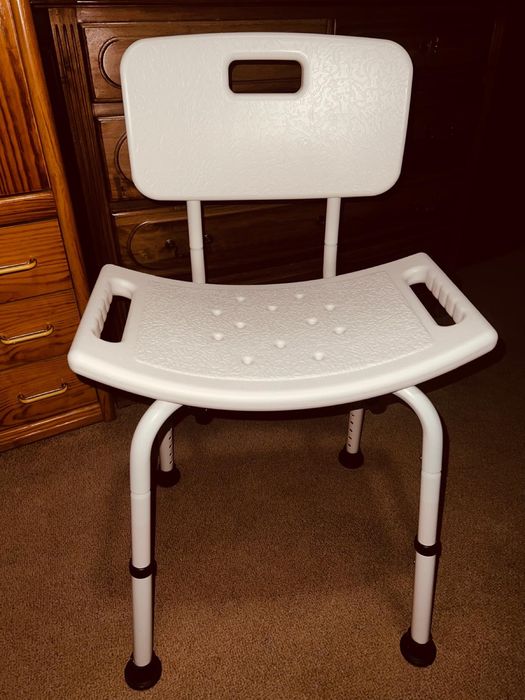 Cadeira de Banho p/ Idosos c/ Mobilidade Reduzida