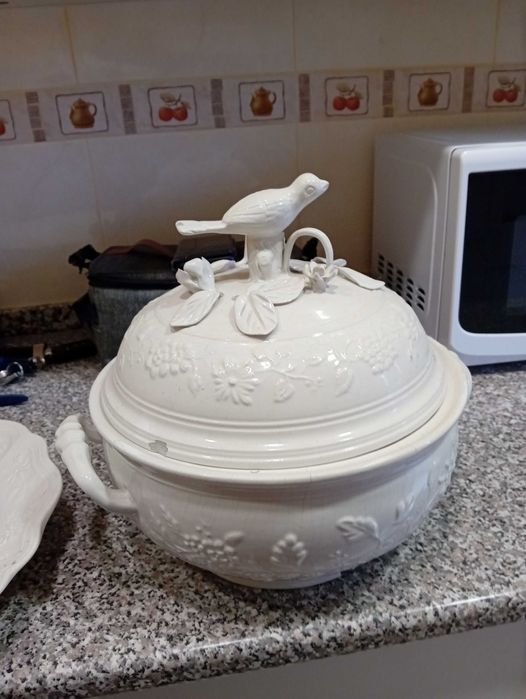 Terrina vintage portuguesa