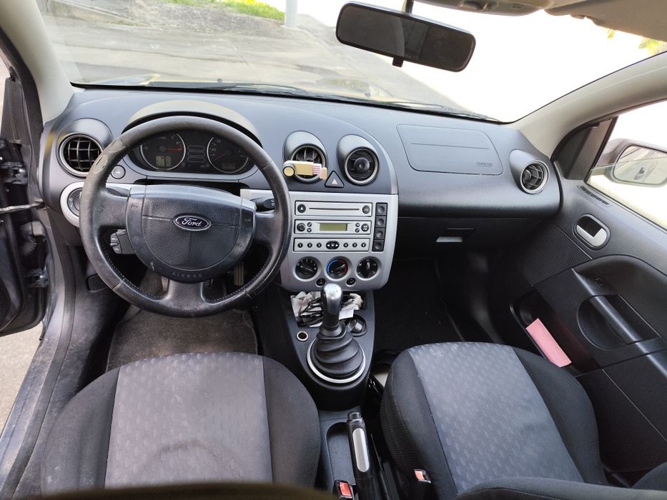 Ford fiesta 1.2 gasolina