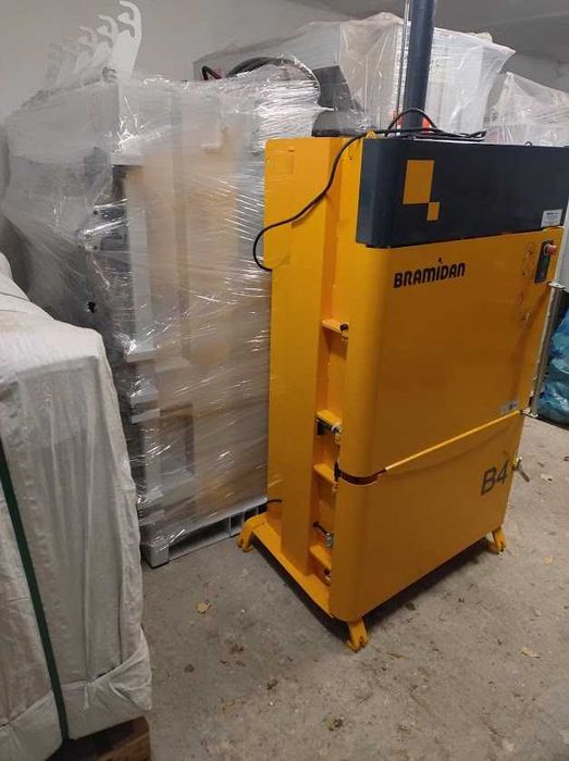 BELOWNICA BRAMIDAN B4 prasa do folii / kartonów /JAK NOWA/ F-VAT