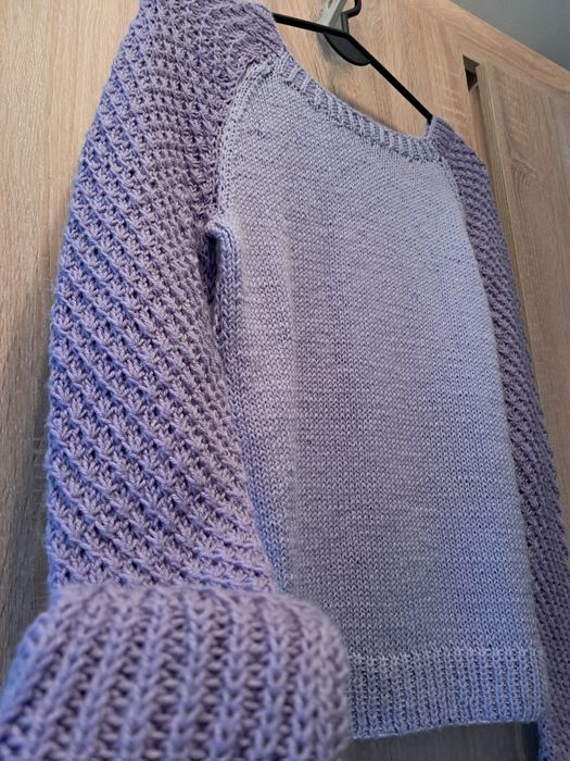 Przepiękny sweterek liliowy, ciepły, xs