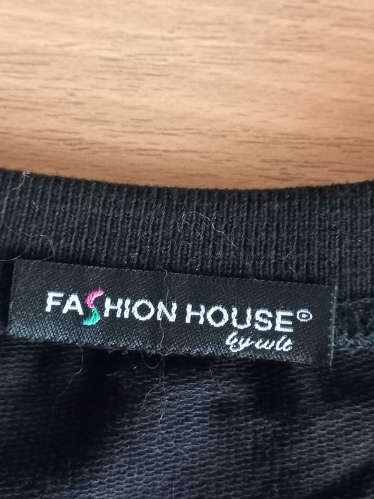 Bluza czarna z lamówkami