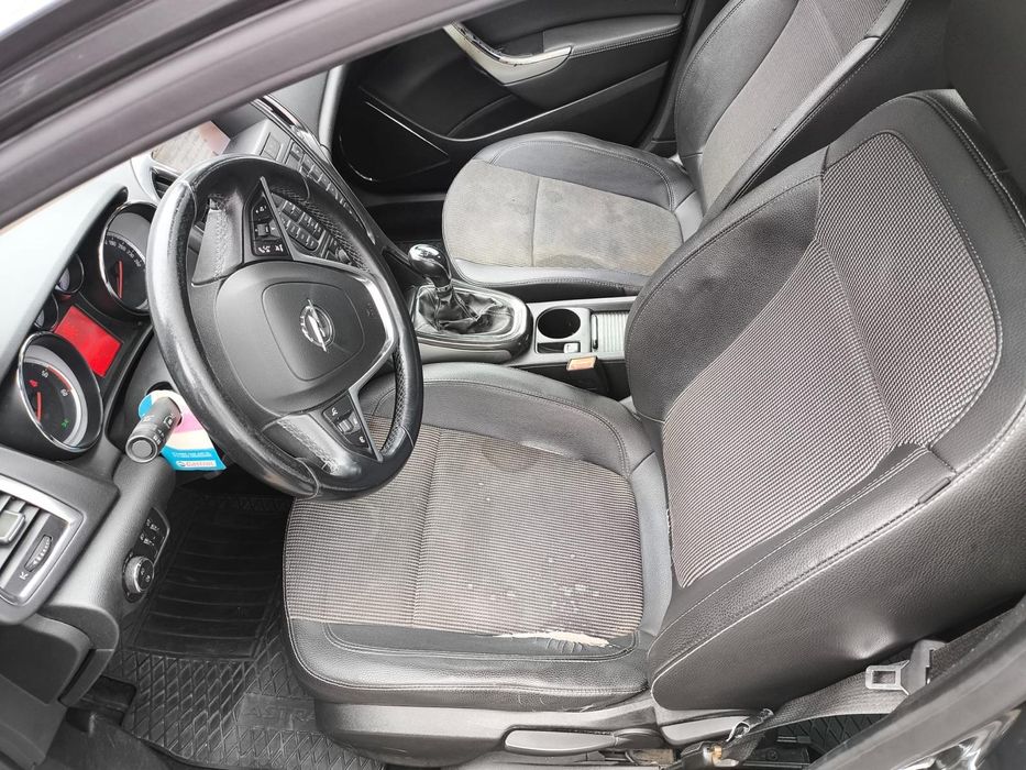 Opel astra J 2010