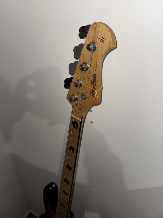 Harley Benton (Baixo + amplificador) Ler Desc.