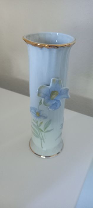 Solitário em loiça