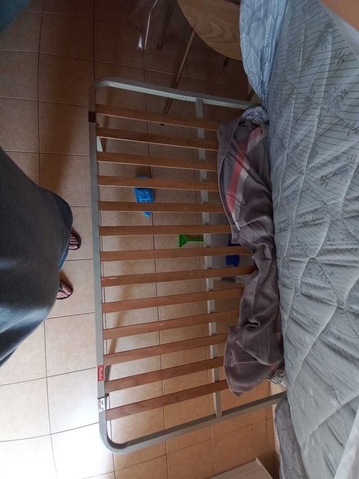 Estrutura de Cama e Colchão