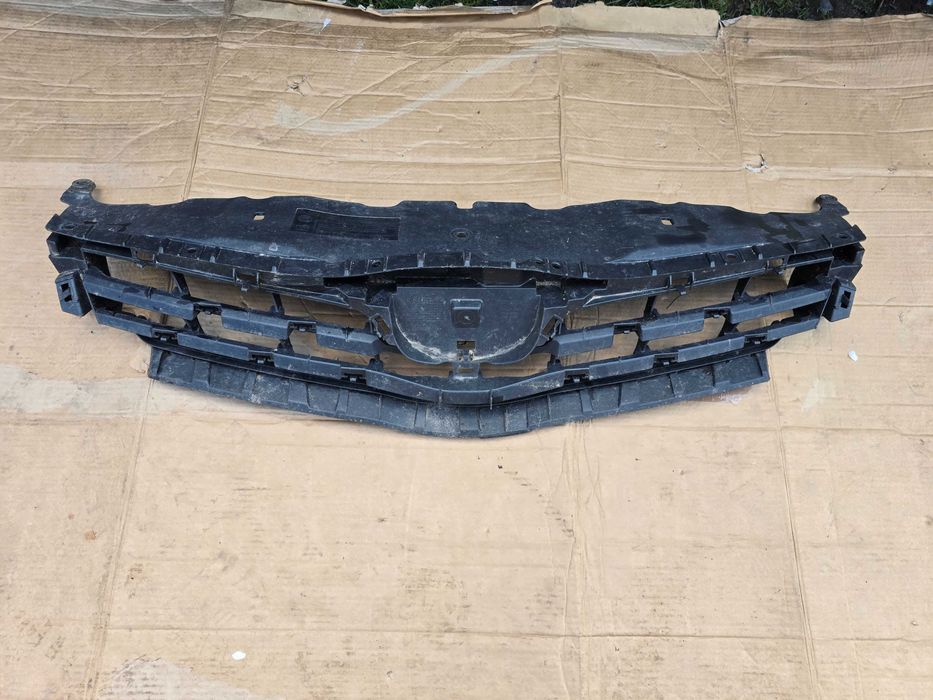 grill Toyota Auris 1 lift