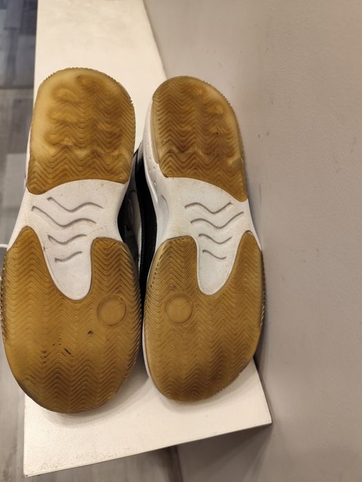 Buty Jordan rozmiar 40.