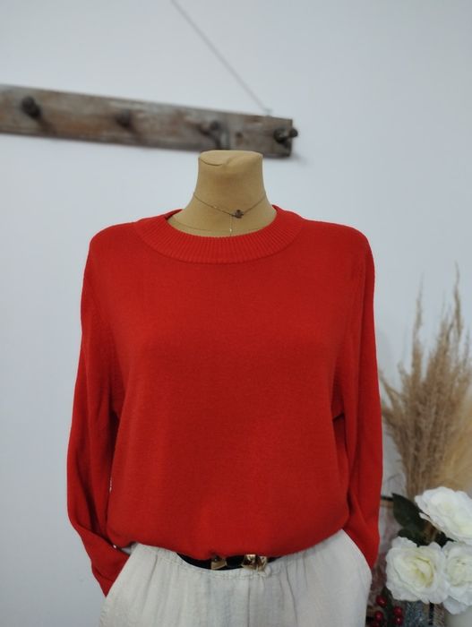 Czerwony sweter damski C&A L na święta i zimę