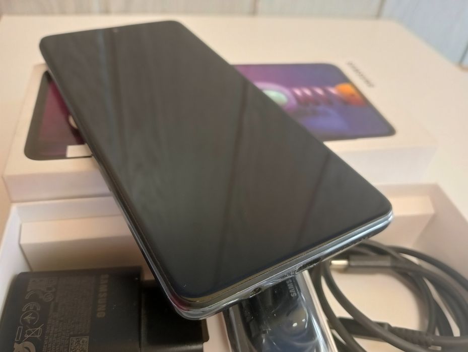 Samsung Galaxy M51, z dużą baterią 7000mah