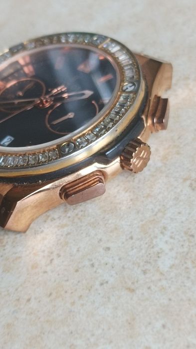 Наручные часы Hublot.