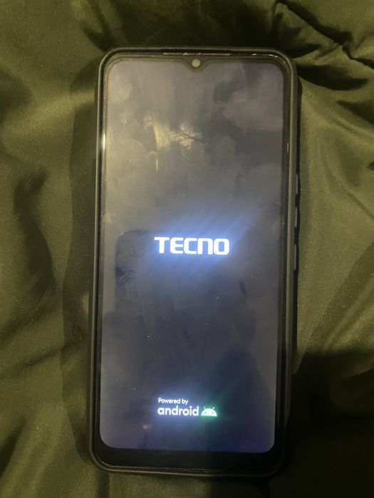 Tecno spark 7 повністю справний