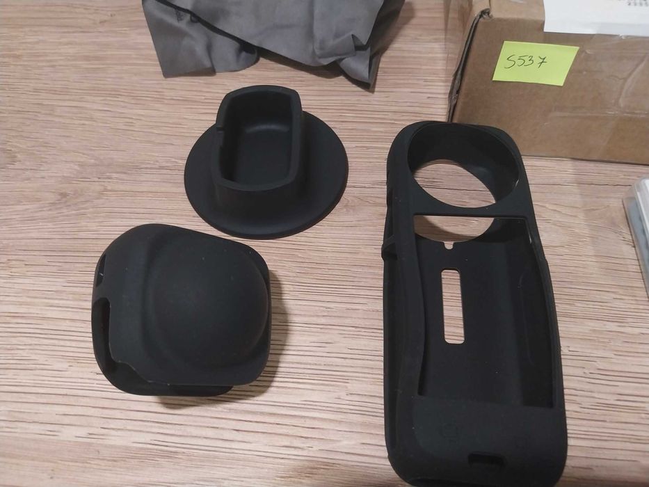Pokrowiec Sylikonowy do Insta360 x5 + osłona obiektywu + stojak statyw S537