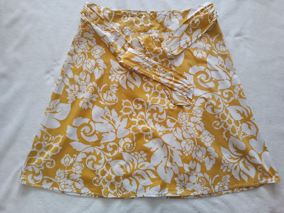 Spódnica rozkloszowana rozmiar L / wyprzedaż
