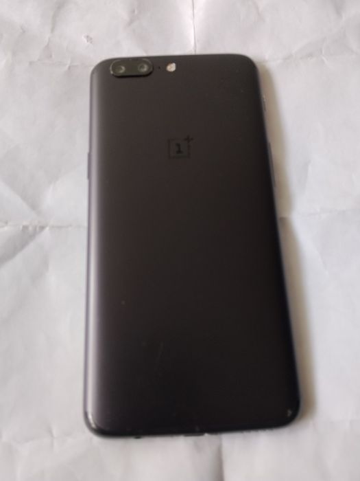 One Plus 5T 4gb RAM,display avariado