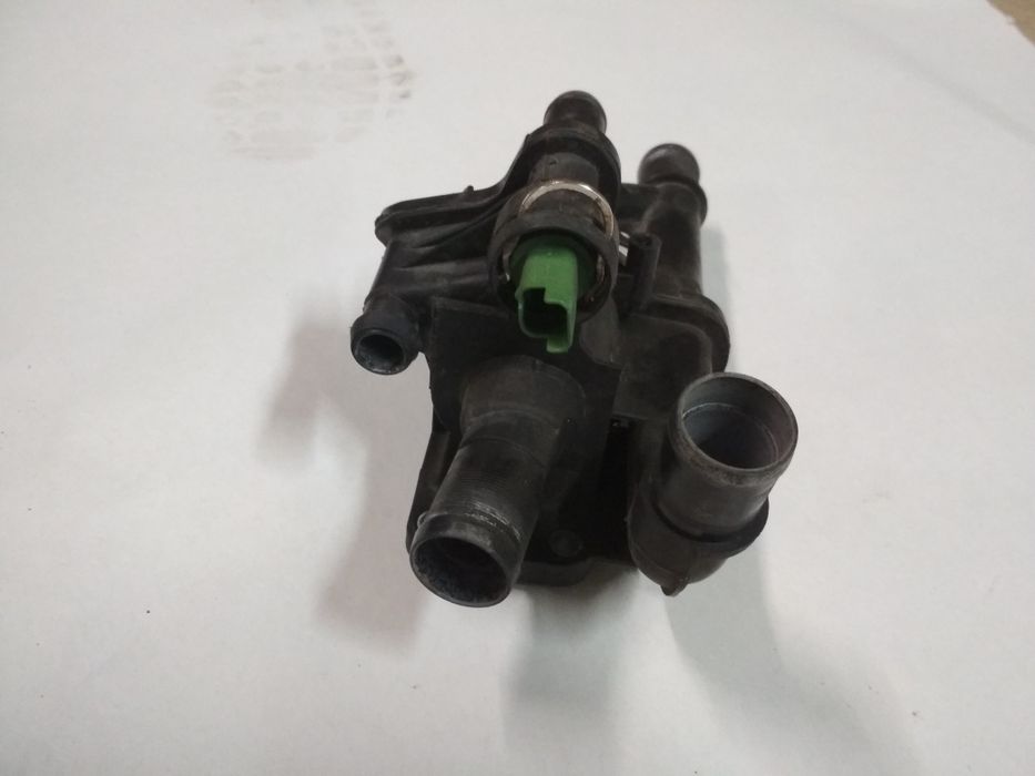 Термостат Форд фокус 3