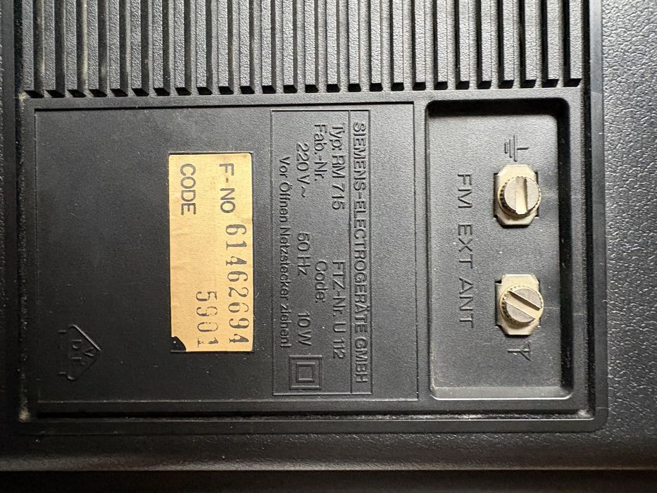 Стереорадіомагнітола Siemens club 715 з Німеччини в колекційному стані