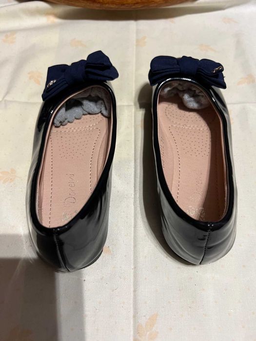 Sapatos/Sandálias menina (2 pares)