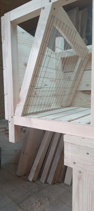 Клітка для кролів із маточником